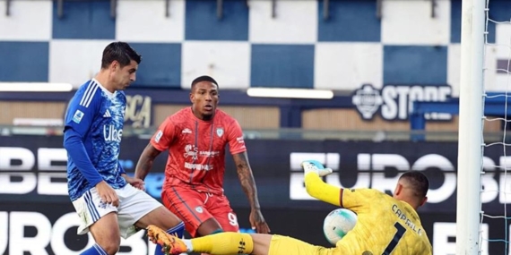 İtalya’da Alvaro Morata sinirden oyundan çıkmak istedi