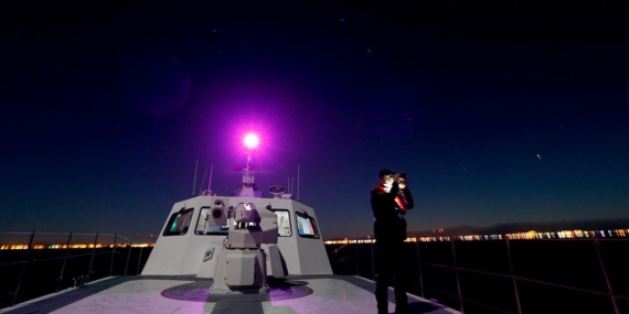 İzmir açıklarında 75 düzensiz göçmen kurtarıldı