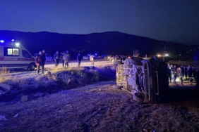 Kahramanmaraş'ta işçi servisi devrildi: 2 ölü 7 yaralı