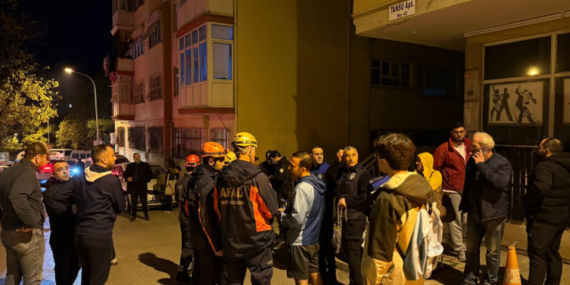 Kartal’da kolonları çatlayan 4 katlı bina tahliye edildi