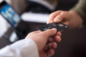 Kartlı ödemelerin tutarı ekimde 2 trilyon 210,4 milyar lira oldu