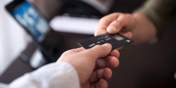 Kartlı ödemelerin tutarı ekimde 2 trilyon 210,4 milyar lira oldu