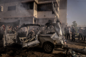 Katil İsrail ordusunun, Gazze Şeridi'ne düzenlediği saldırılarda 22 Filistinli hayatını kaybetti