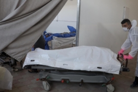 Katil İsrail'in Gazze'ye saldırılarında can kaybı 70 bin 100'e yükseldi