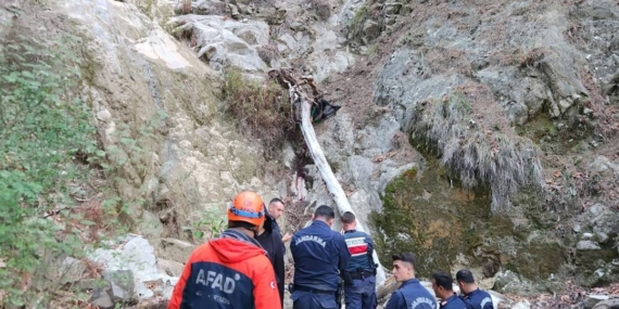 Kayıp çocuk uçurum kenarında ölü bulundu