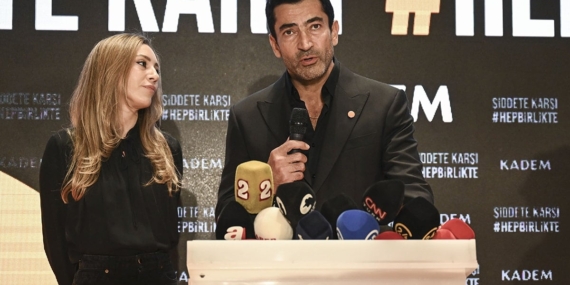Kenan İmirzalıoğlu’nu gözyaşlarına boğan anlar! Sinem Kobal teselli etmeye çalıştı