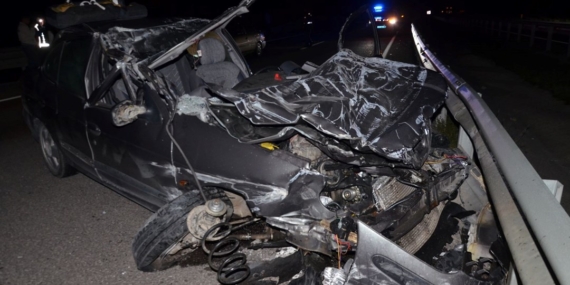 Kütahya’da feci kaza: Tıra arkadan çarpan sürücü öldü