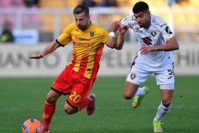 Lecce evinde Torino'yu ilk yarıda bulduğu gollerle mağlup etti!