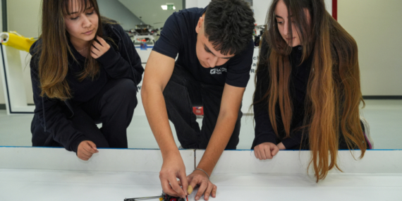 Lise öğrencilerinden uluslararası yarışmalarda çifte başarı