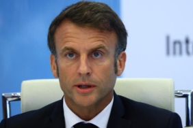 Macron, sosyal medya platformlarının gençler üzerindeki etkisine dikkati çekti