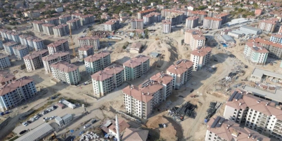 Malatya’da deprem konutları ve iş yerlerinde sona doğru
