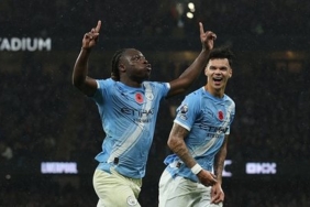 Manchester City Liverpool'u 3 golle geçti!