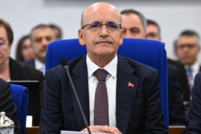 Mehmet Şimşek'ten hasta olduğu iddialarına yanıt