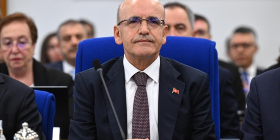 Mehmet Şimşek’ten hasta olduğu iddialarına yanıt