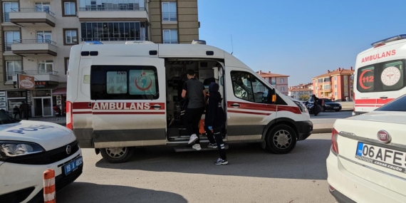 Motosiklette başlayan yangın apartmana sıçradı: 9 kişi hastanelik oldu