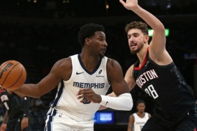 NBA'de Alperen Şengün "double-double" yaptı, Rockets serisini 5 maça çıkardı