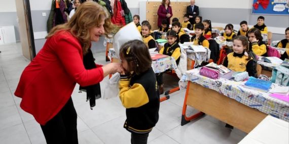 Öğretmenler Günü Hatıran Yeter temasıyla kutlanacak