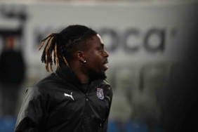 RAMS Başakşehir Trabzonspor'a karşı 10 kişi kaldı!