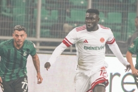 Sakaryaspor ile Ümraniyespor puanları paylaştı