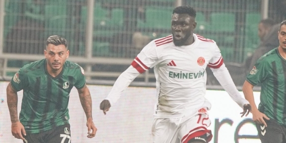 Sakaryaspor ile Ümraniyespor puanları paylaştı