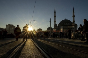 Sıcaklıklar kademeli olarak mevsim normallerine düşecek