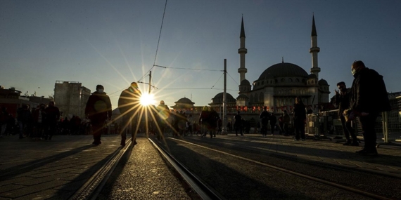 Sıcaklıklar kademeli olarak mevsim normallerine düşecek