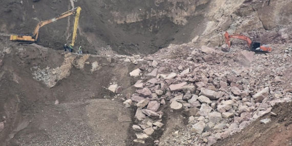 Taş ocağı şantiyesinde göçük altında kalan işçinin cansız bedenine ulaşıldı