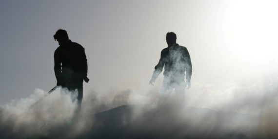 Torlukçuların dumanlı hayatı: Zor şartlarda üretiyolar, tonu 28 bin liradan satılıyor