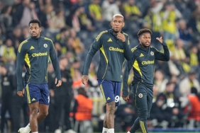 TRANSFER HABERİ: Fenerbahçe'de flaş ayrılık gelişmesi! Teklifleri değerlendirmeye aldı