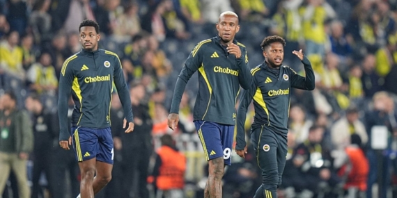 TRANSFER HABERİ: Fenerbahçe'de flaş ayrılık gelişmesi! Teklifleri değerlendirmeye aldı