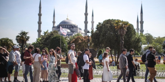 Türkiye, yılın ilk 10 ayında 47 milyon yabancı ziyaretçi ağırladı
