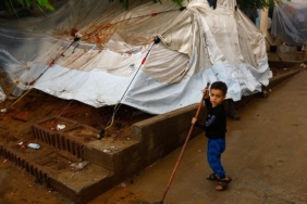 UNICEF: Gazze'deki çocuklar kuru giysi ve yatak olmadan çadırlarda uyuyor