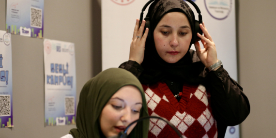 Üniversitelilerden görme engellilere sesli ders notu uygulaması