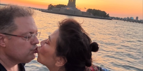 Ünlü oyuncu gençlik aşkıyla 30 yıl sonra yeniden bir arada