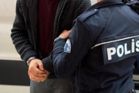 Uyuşturucu satarken yakalandı