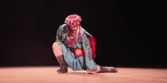 Zeybek oynarken çapraz bağları koptu