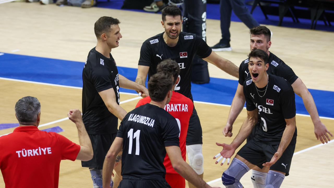 A Milli Erkek Voleybol Takımı'nın son 16 turundaki rakibi Hollanda oldu
