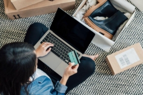 AB, eticarette dışarından gelen küçük paketlerden 3 avro vergi alacak