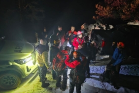 Adana'da dağda mahsur kalan 3 kişi kurtarıldı