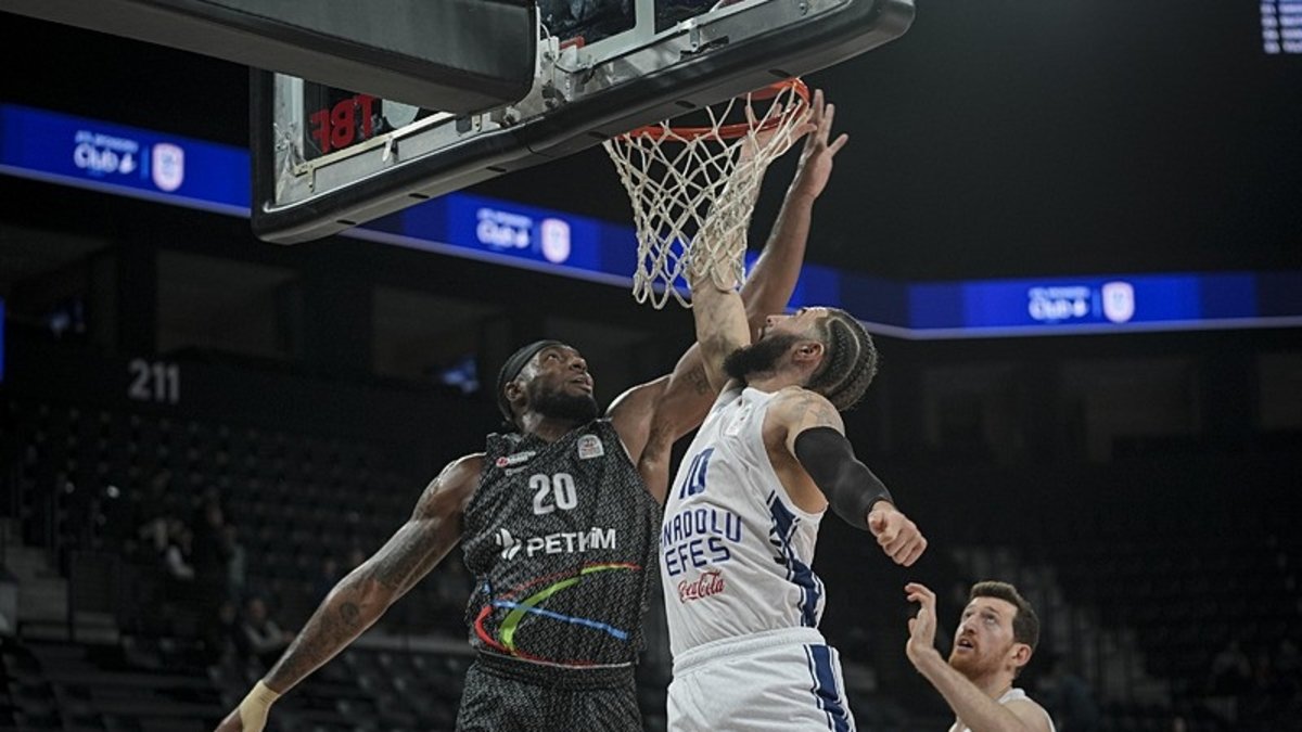 Aliağa Petkim Anadolu Efes'i mağlup etti