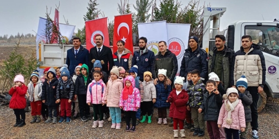 Arapgir’de minikler, fidan dikme etkinliğinde buluştu