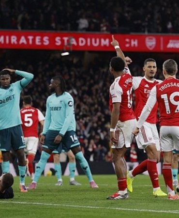 Arsenal Wolverhampton'ı 90+3'te devirdi!