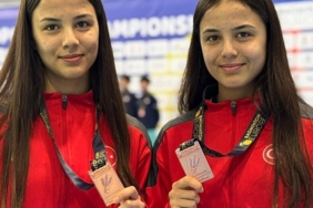 Avrupa 17 Yaş Altı Badminton Şampiyonası’nda Irmak ve Yağmur bronz madalya kazandı