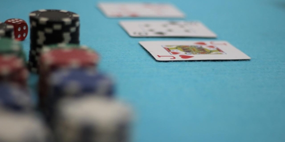 Avustralyalı çift kameralarla kumarhaneyi dolandırdı