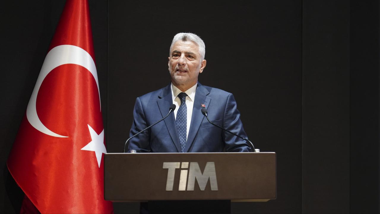 Bakan Bolat: 2030'da 500 milyar dolar ihracata ulaşmak elimizde