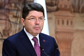 Bakan Tunç: 12 farklı kanunda değişiklik öngören teklif, toplam 38 maddeden oluşuyor