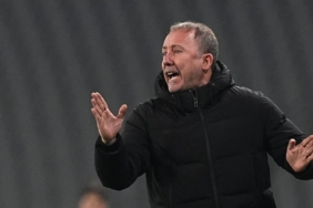 Beşiktaş Teknik Direktörü Sergen Yalçın'dan flaş açıklama