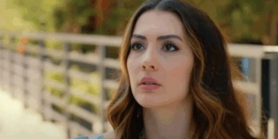 Burcu Özberk acı haberi duyunca yıkıldı: Sosyal medyadan duyurdu