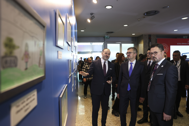 Burhanettin Duran: TRT, çocuk medyasında güçlü bir merkez haline geldi