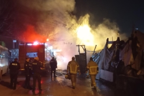 Bursa'da barakada çıkan yangında 1 kişi dumandan etkilendi